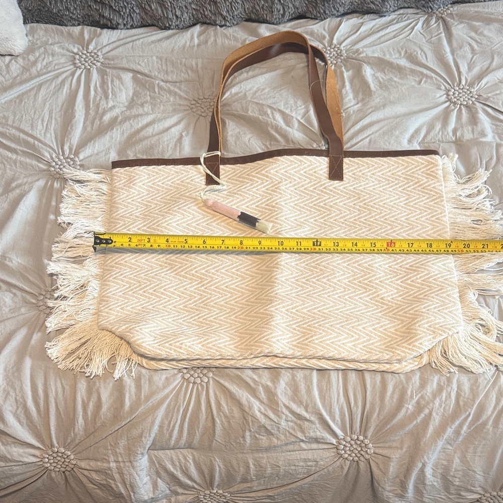 Stylish Cream and Brown Tote Bag - Picture 2 of 5